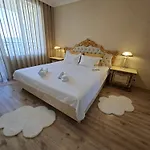 Flora Free Parking Apartman *
