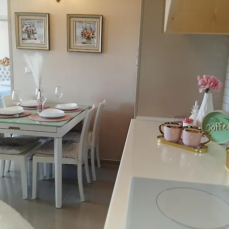 Apartament Flora Free Parking